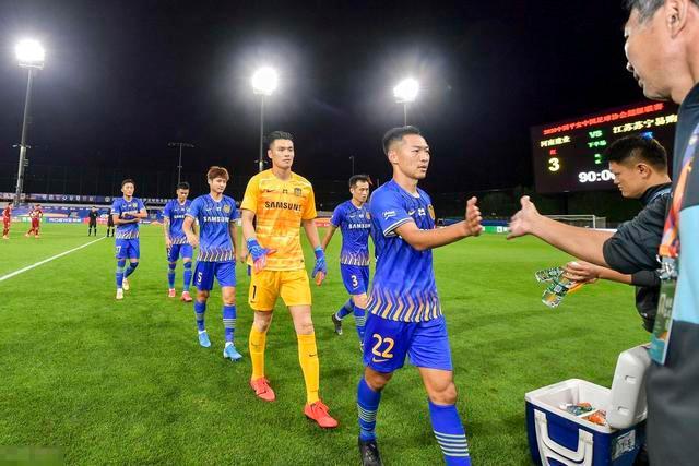 周琦16+17广东胜江苏 高诗岩26+10山东负同曦